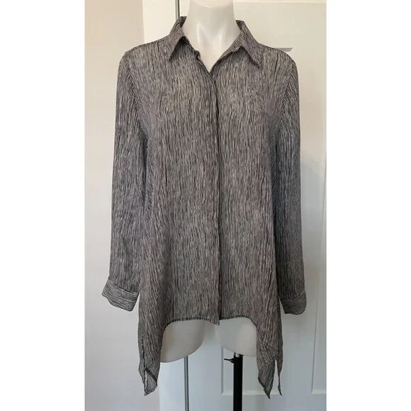 CHICOS Womens Button TOP Long Sleeve BLACK White STRIPE Size 1 (M/8) - Picture 1 of 5